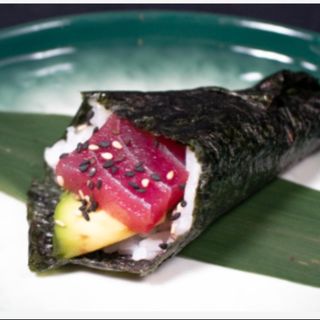 141 Temaki Maguro
