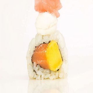 Uramaki zenzero roll