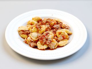 Tortellini al ragù