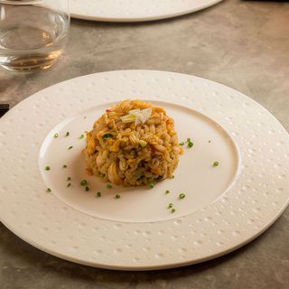 Riso yakimeshi con gamberi