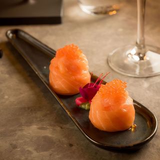 2 gunkan di salmone