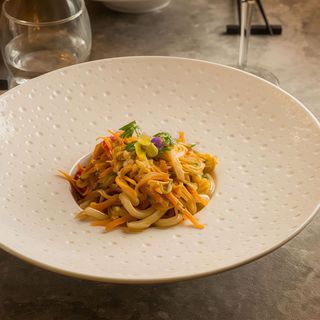 udon wok con verdure e uova
