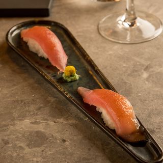 nigiri di ventresca di tonno