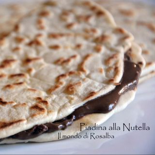 PIADINA CON NUTELLA