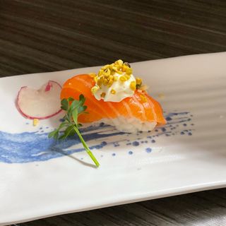 N13. nigiri phila pistacchio