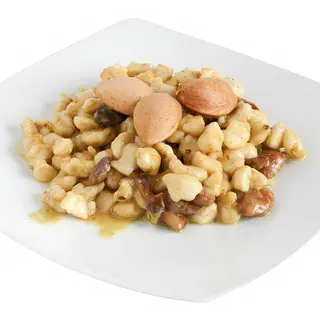 Pollo con mandorle