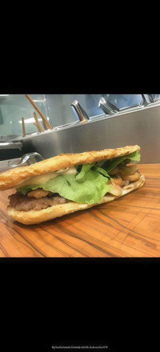 Panino con salsiccia