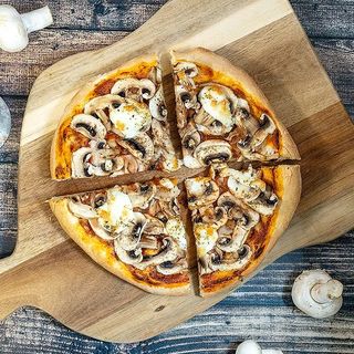 Pizza Funghi