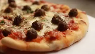 Pizza salsiccia