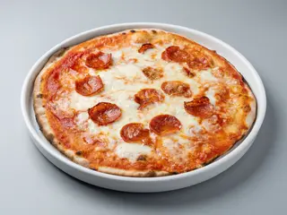 Pizza calabrese