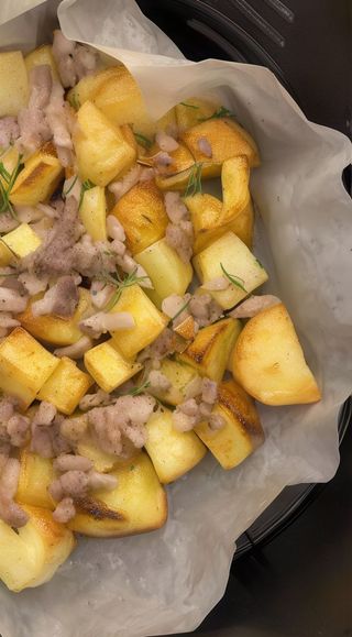 Patatine e porchetta