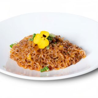 157 Spaghetti di soia con carne piccante