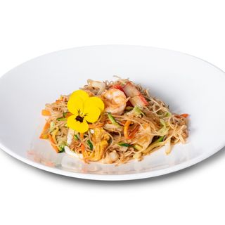 160 Spaghetti di riso con frutti di mare