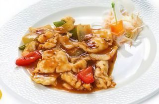 204 Pollo con salsa piccante