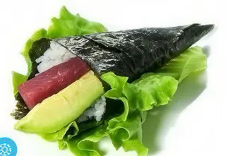 72 Maguro temaki