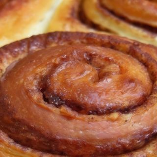 CINNAMON ROLLS