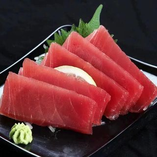 73- Sashimi maguro