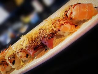 809 - Uramaki sake onion 8 pezzi