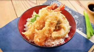 015 Riso tendon con tempura di gamberi