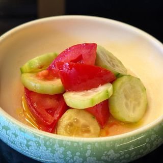 601. Pomodori e cetrioli