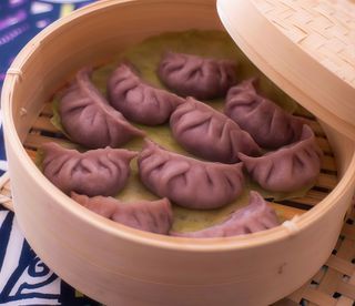 17b.Ravioli viola al ragu' brasati 3pz