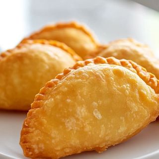 CALZONE FRITTO ( base margherita)