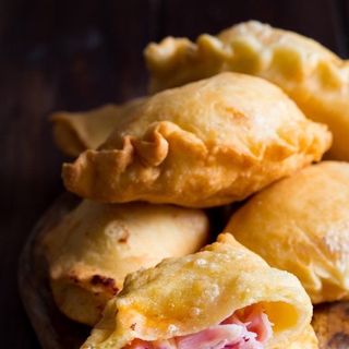 CALZONE fritto COTTO E MOZZARELLA