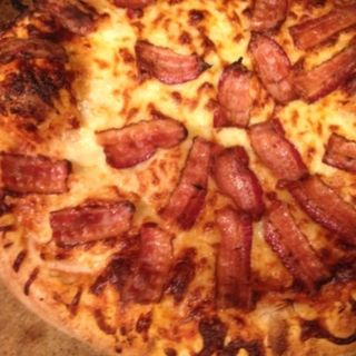 PIZZA COTTO, WÜRSTEL E BACON