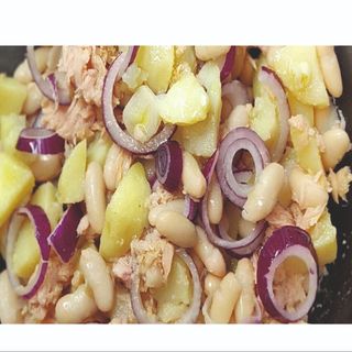 Insalate di Patate bollite, Tonno e salsa della casa