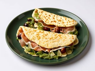 Salsiccia, pecorino, peperoni