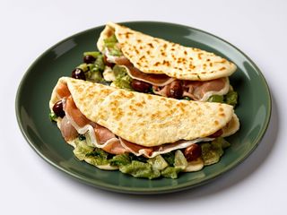 Ventricina, mozzarella, crema di olive nere