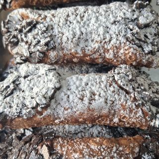 CANNOLICCHIO CON NUTELLA (UNO)1