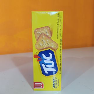 LU TUC crispiest &lightest salted biscuits 88gm