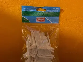Filo Interdentale su Supporto 75pz