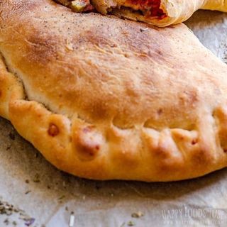 CALZONE AL FORNO ( Margherita)
