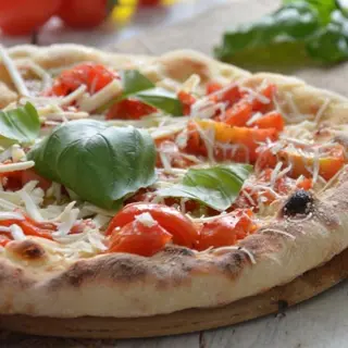 MORTADELLA, POMODORINI E MOZZARELLA