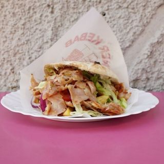 Panino pizza kebab