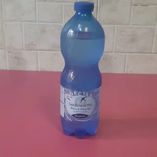 Acqua frizzante 50cl