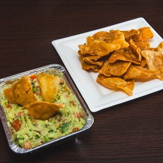 Nacho guacamole