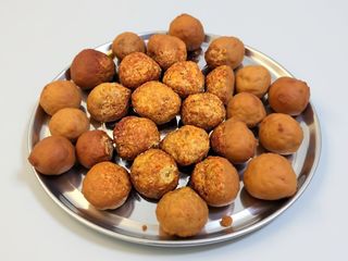 Polpettine di vitello di suino speziate e fritte - 10 pezzi CIRCA 200 GR