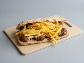 SALTIMBOCCA POLPETTINE VITELLO FRITTE SCAMORZA PATATINE E SALSE A SCELTA