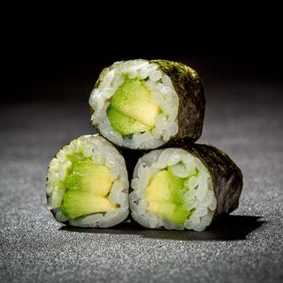 72. Hosomaki avocado  6 pezzi