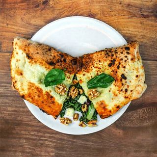 Ripieno con scarole e provola