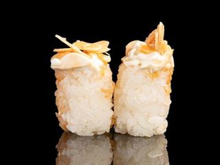 151 Bignè white mandorle