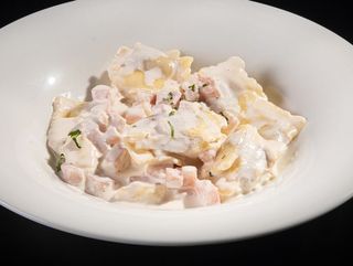 168 Agnolotti panna e prosciutto