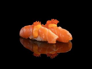 78 Nigiri sake flambé - 2 pezzi