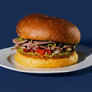 PANATTONIN LENGUA E SALSA VERDA