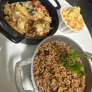 Bacalao con Moro de habichuela negra