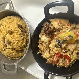 Bacalao con Moro de gundule con coco