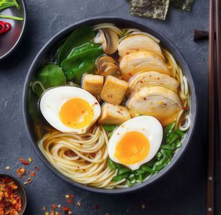 098 Ramen carne imbrodo